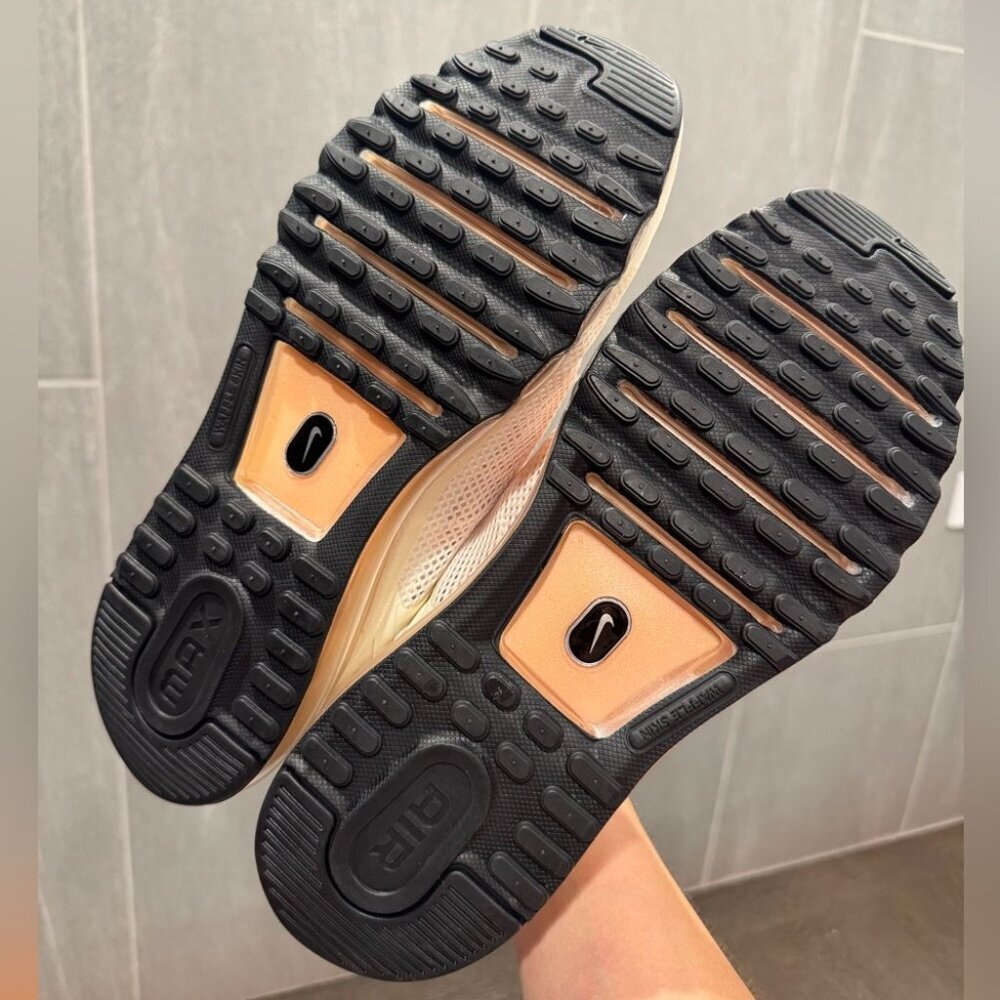 Nike Air Max 2013 - Picture 4 of 8